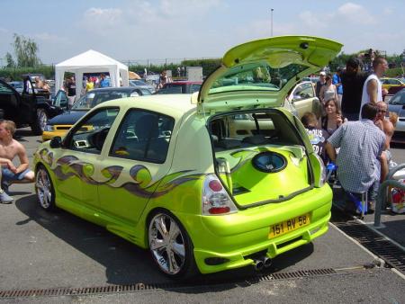 clio avec une sono